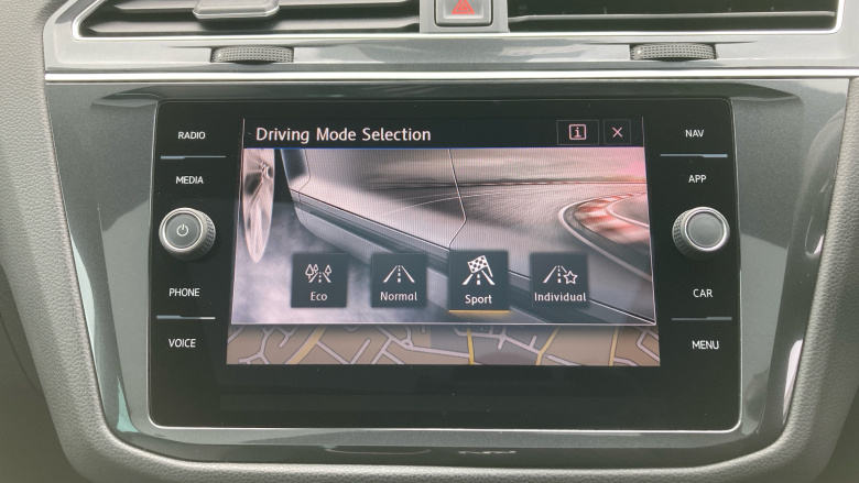 Volkswagen Tiguan 2.0 TDi 150 R-Line 5dr Diesel Estate